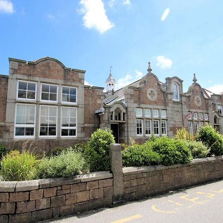The Old English Rooms Falmouth Bagian luar foto